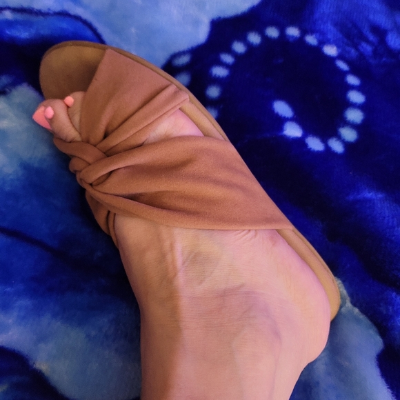 Sandals 7 Tan color - Picture 2 of 5